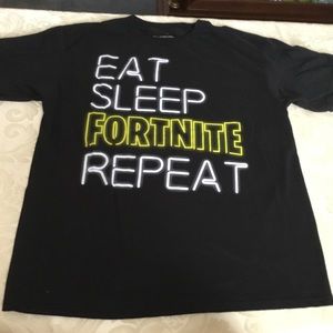 Fortnite “EAT SLEEP FORTNITE REPEAT” Tshirt. 14/16